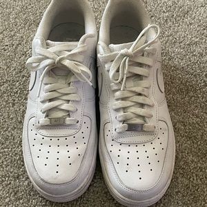 Nike white gym shoes